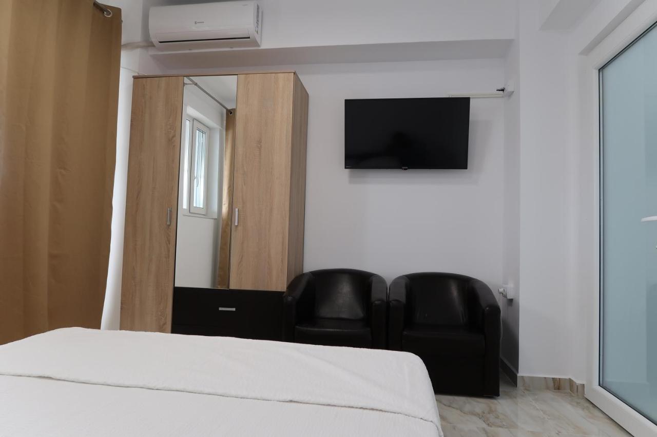 Home Space Two Năvodari Екстериор снимка